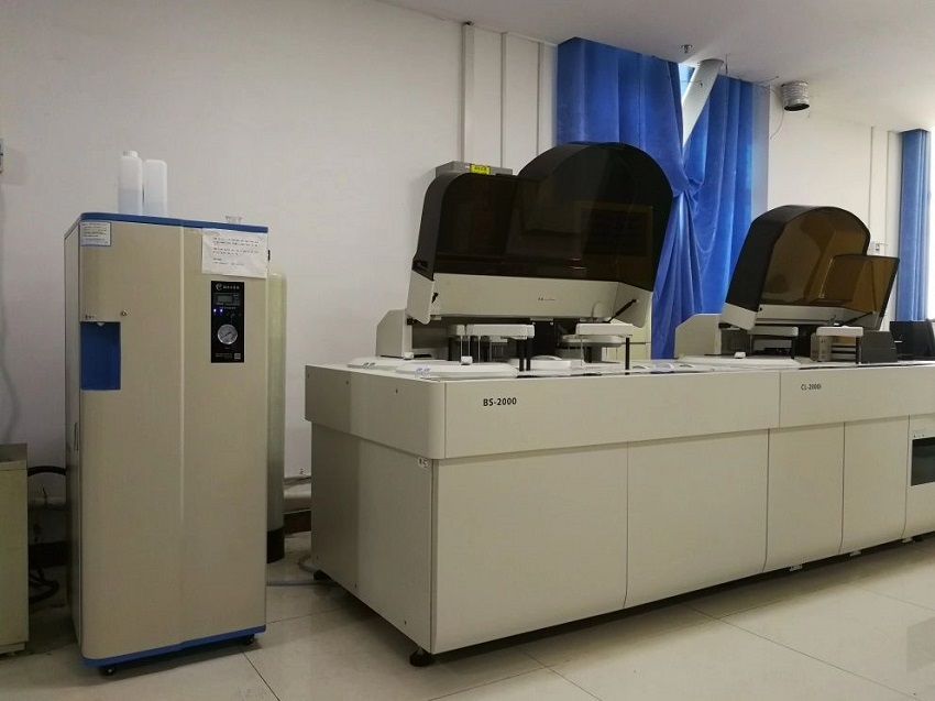 水思源檢驗(yàn)科純水設(shè)備