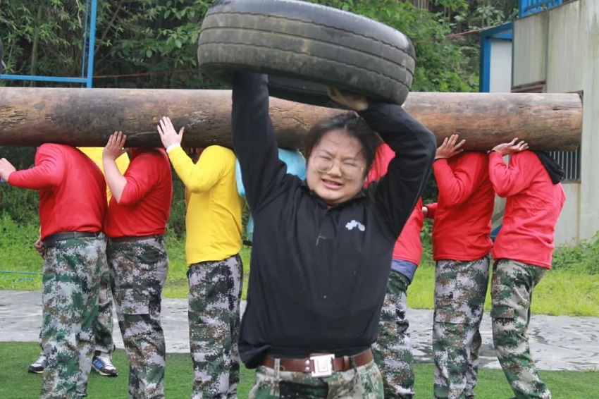 水思源——熔煉團(tuán)隊(duì)、拓展未來(lái)！