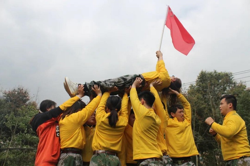 水思源——熔煉團(tuán)隊(duì)、拓展未來(lái)！