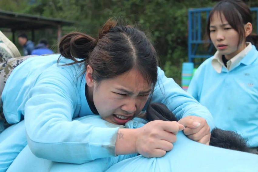 水思源——熔煉團(tuán)隊(duì)、拓展未來(lái)！