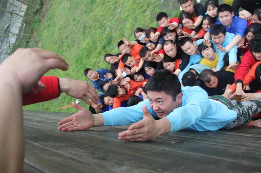 水思源——熔煉團(tuán)隊(duì)、拓展未來(lái)！